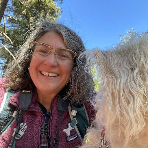 Profile image for pet sitter Cyndy
