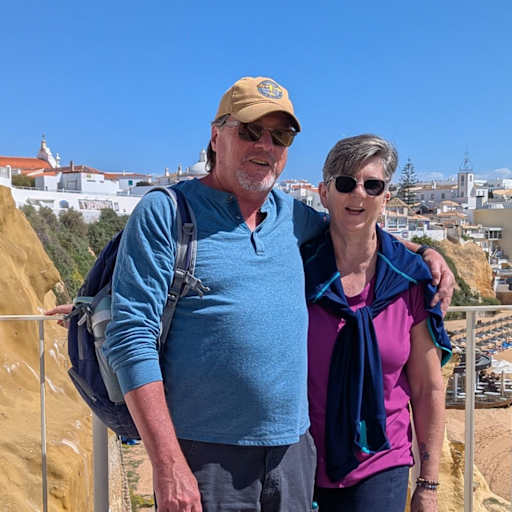 Profile image for pet sitters Peggy & Clifford