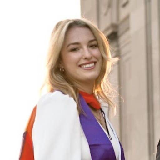 Profile image for pet sitter Madeline