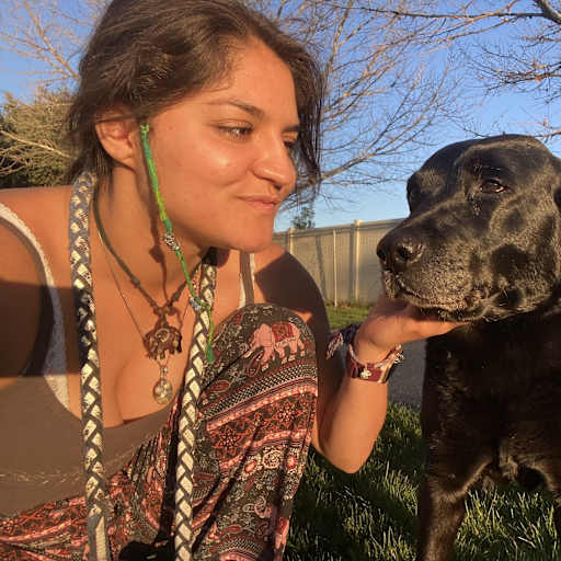 Profile image for pet sitter Sunflower Alissia