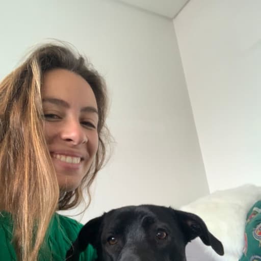 Profile image for pet sitter Carolina
