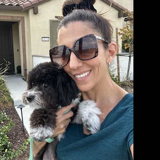 Profile image for pet sitter Laura