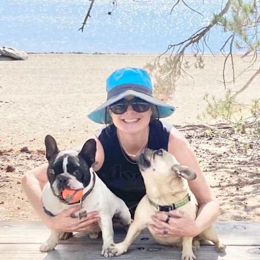 Profile image for pet sitter Elizabeth