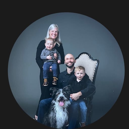 Profile image for pet sitters Allison & Matthew