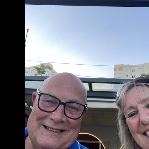 Profile image for pet sitters Sandra & Martin