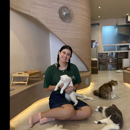 Profile image for pet sitter Lihi