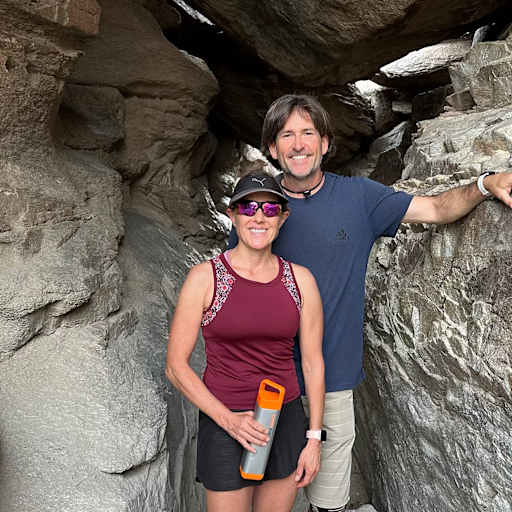 Profile image for pet sitters Kim & Devin
