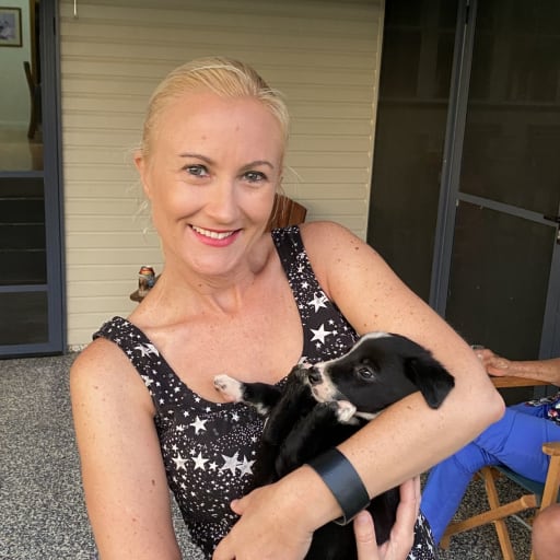 Profile image for pet sitter Tracey