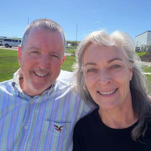 Profile image for pet sitters Shanna & Chuck