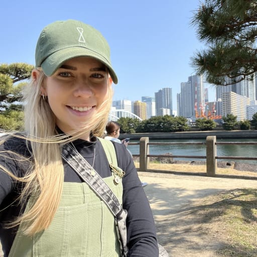 Profile image for pet sitter Crystal