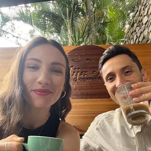 Profile image for pet sitters Joanna & Max