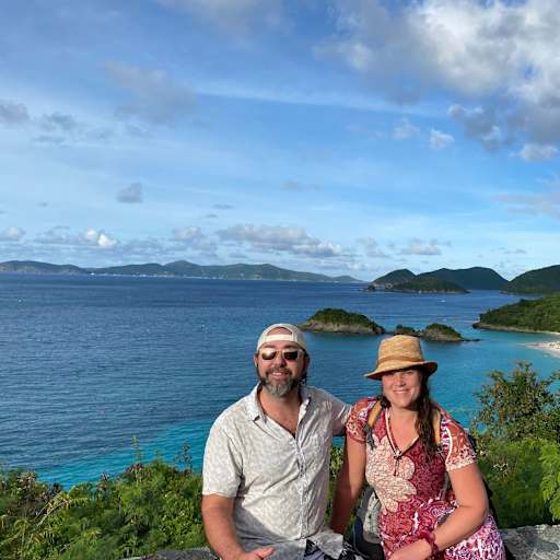 Profile image for pet sitters Kelsey & Shawn
