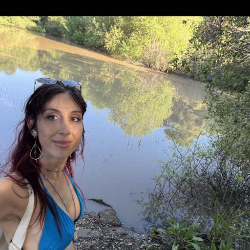 Profile image for pet sitter rae