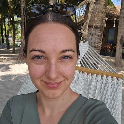 Profile image for pet sitter Sabrina