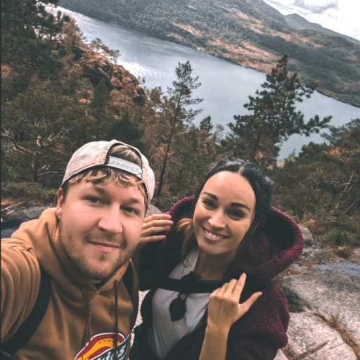 Profile image for pet sitters Lydia & Jannik