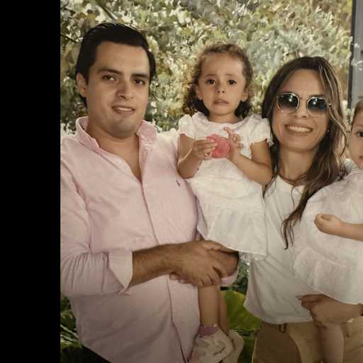 Profile image for pet sitters Maria & Emmanuel