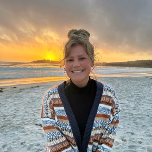 Profile image for pet sitter Natalie