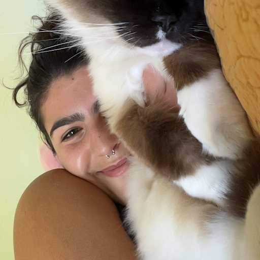 Profile image for pet sitter Olivia