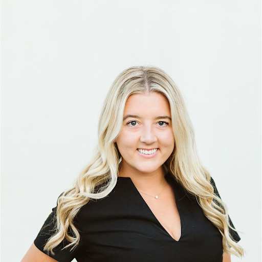 Profile image for pet sitter Chloé