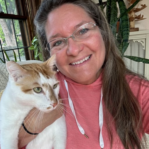 Profile image for pet sitter Paulette