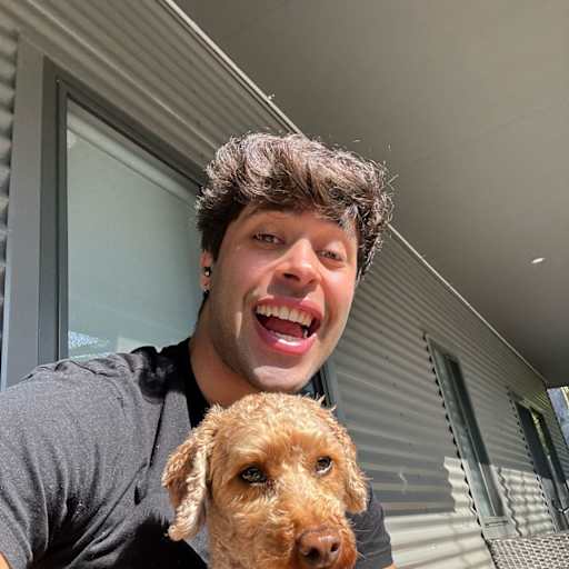 Profile image for pet sitter Tomas
