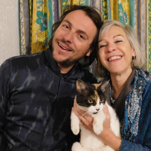 Profile image for pet sitters JOY & Vincent