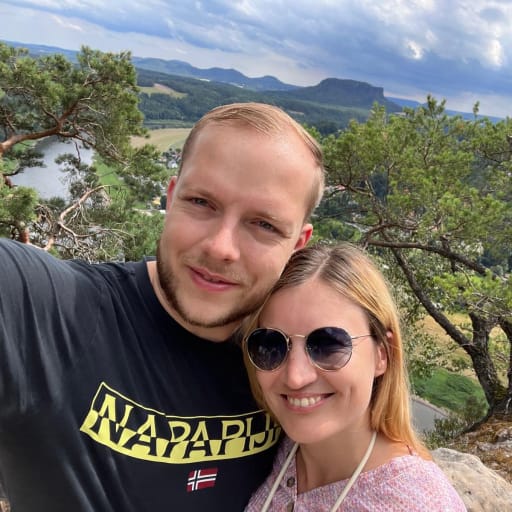 Profile image for pet sitters Tetiana & Leon