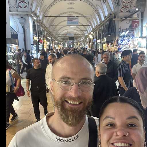 Profile image for pet sitters Melissa & Chris