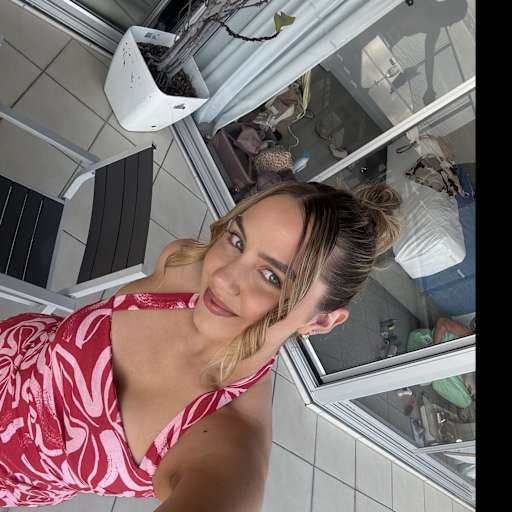 Profile image for pet sitter Amber