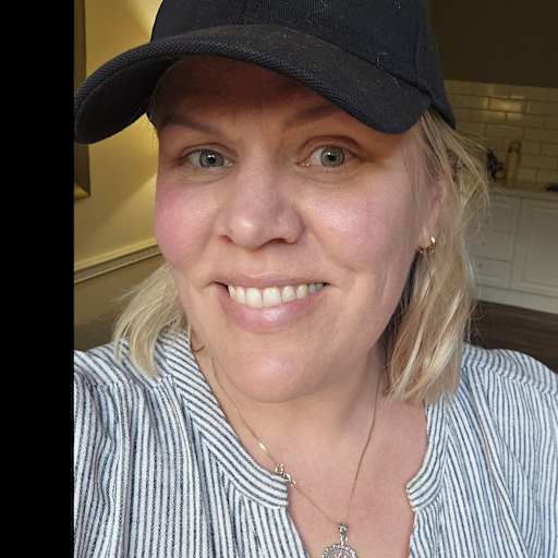 Profile image for pet sitter Laura