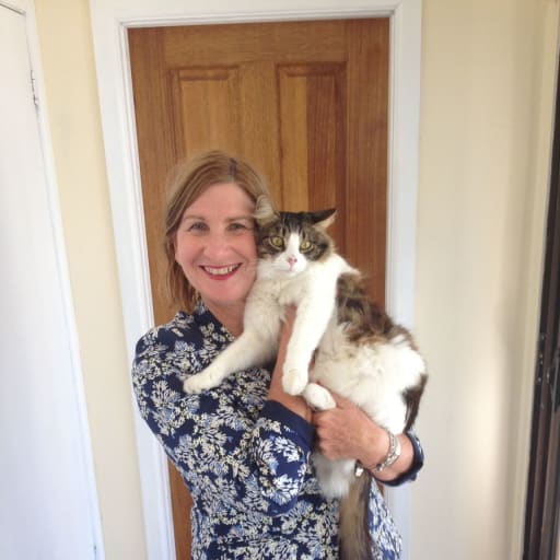 Profile image for pet sitter Linda