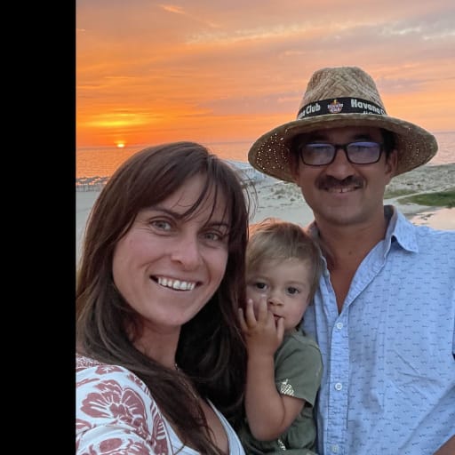 Profile image for pet sitters Molly & Santiago