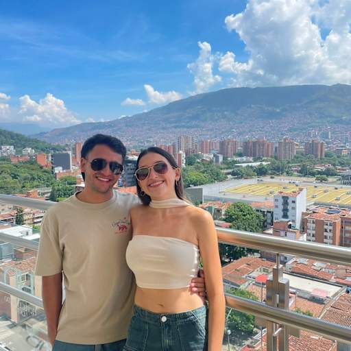 Profile image for pet sitters Yamarie & Ryan
