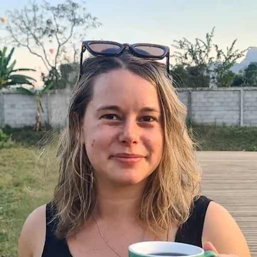 Profile image for pet sitter Zoe