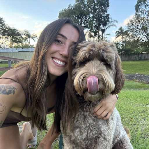 Profile image for pet sitter celia