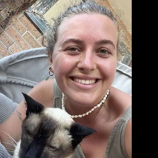 Profile image for pet sitter Laura