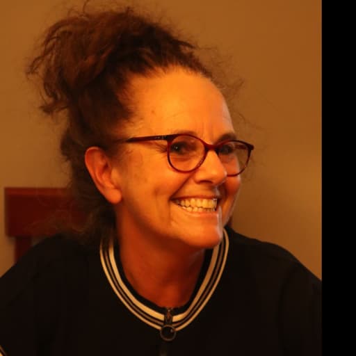 Profile image for pet sitter maureen