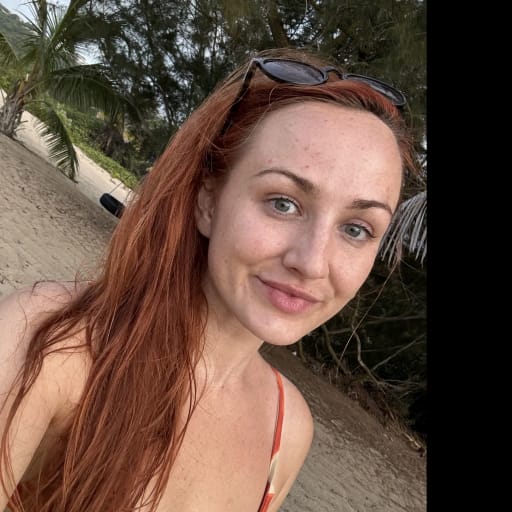 Profile image for pet sitter Chelly