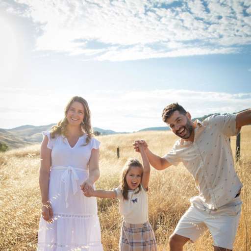 Profile image for pet sitters Cassandra & Esteban