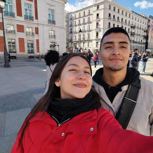 Profile image for pet sitters David Azael & Jennifer