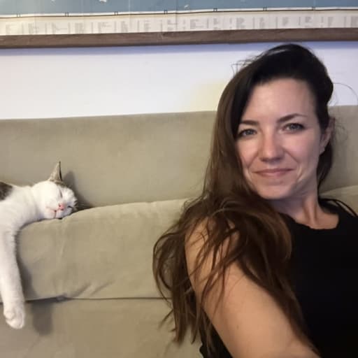Profile image for pet sitter Adrienne