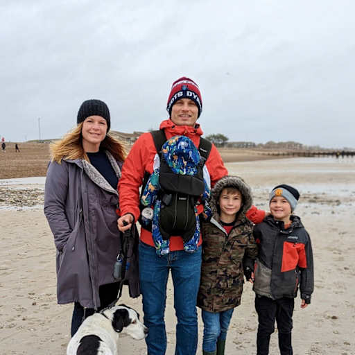 Profile image for pet sitters Sabrina & Alexander