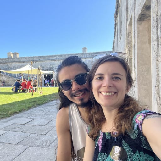 Profile image for pet sitters Alexis & Ariel