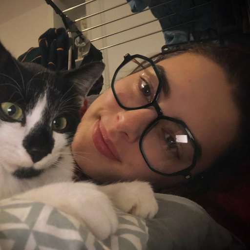 Profile image for pet sitter Naomi