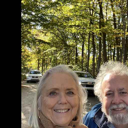 Profile image for pet sitters Cynthia & Fred