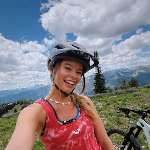 Profile image for pet sitter Kristin