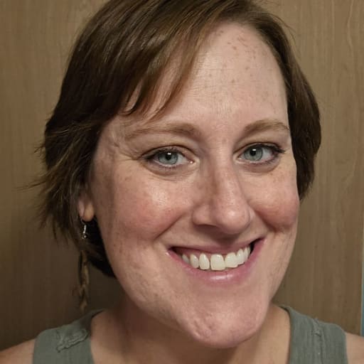 Profile image for pet sitters Julie & Brad