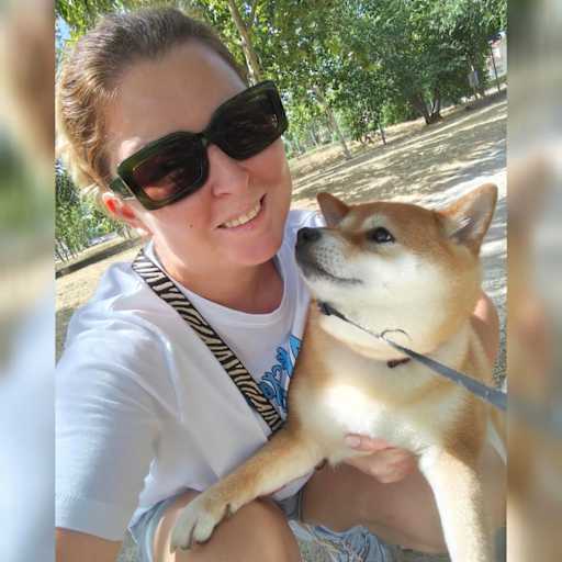 Profile image for pet sitters Valeria & Marina