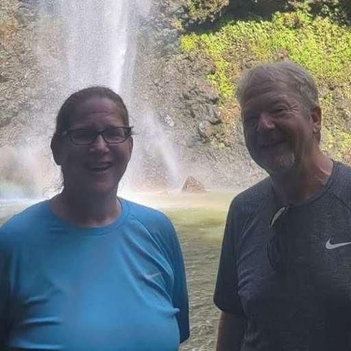 Profile image for pet sitters Jennifer & Steve