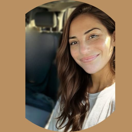 Profile image for pet sitters Rania & Kevin
